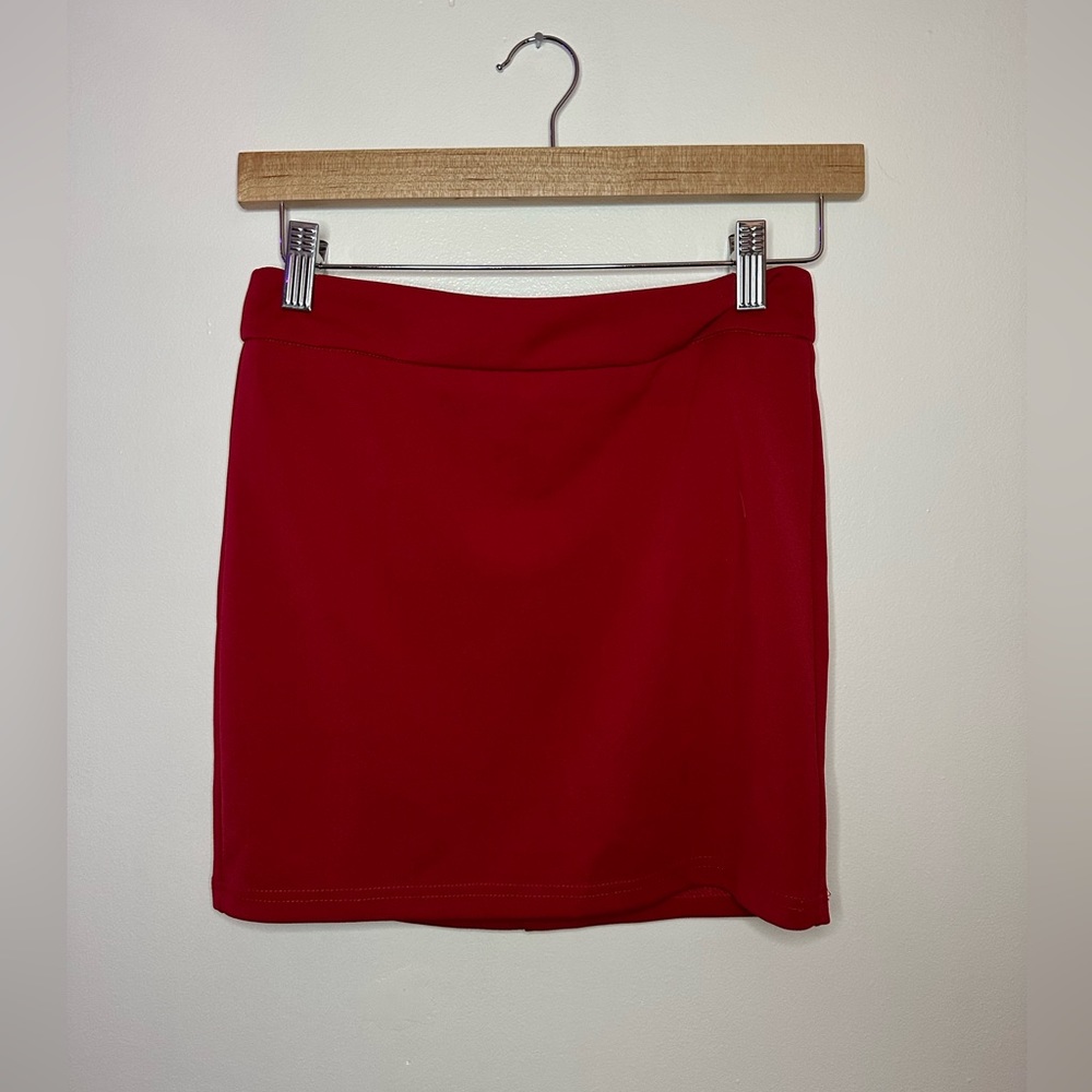 Forever 21 Red Skirt size S